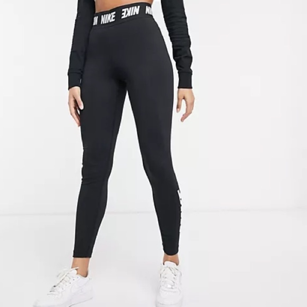Nike logo band dri fit cuffed leggings